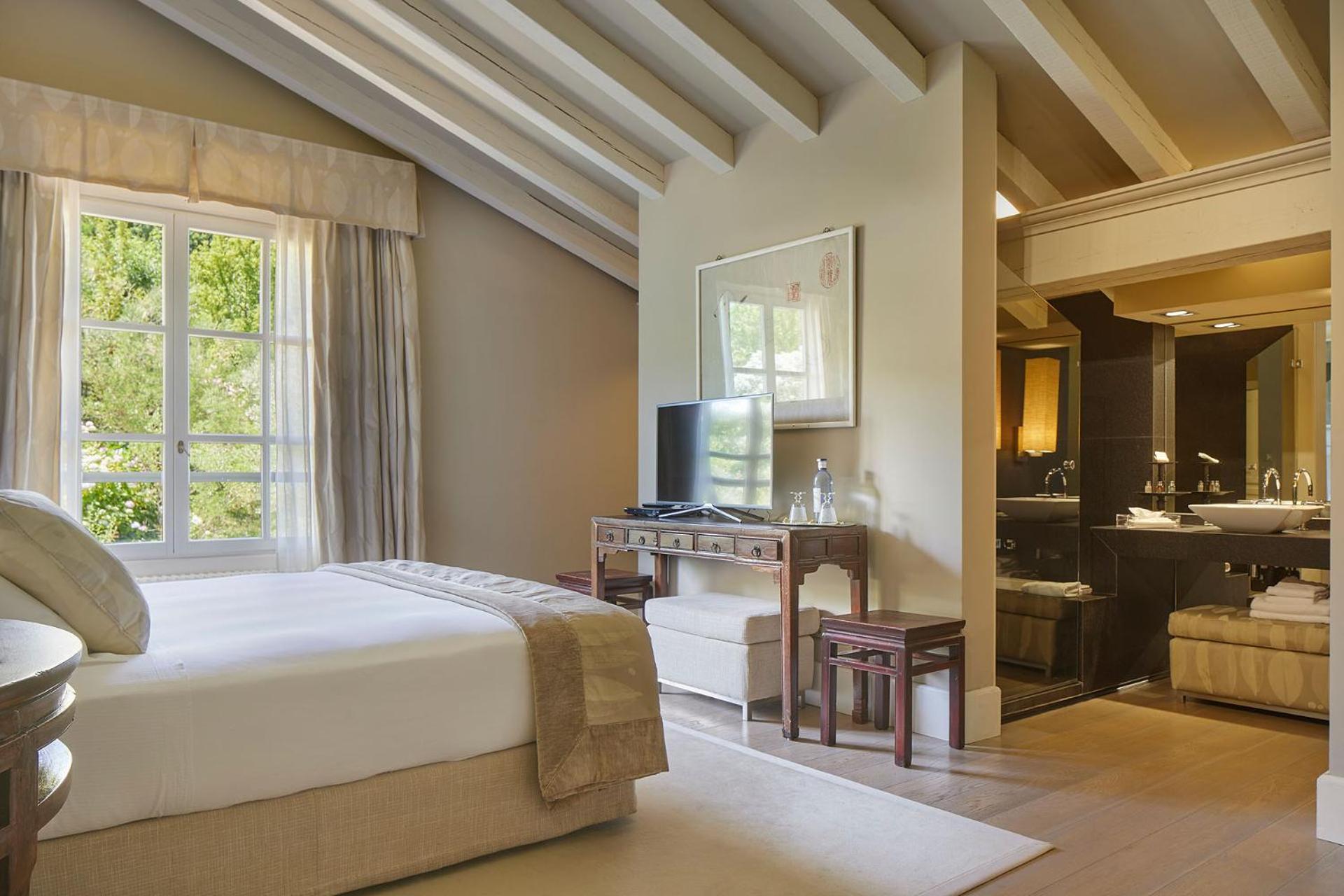 King Room Mountain View